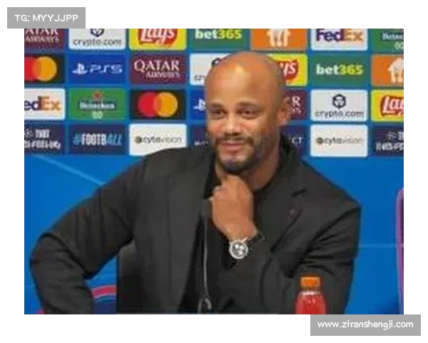 大卫路易斯在足球场上的真实定位与角色解析